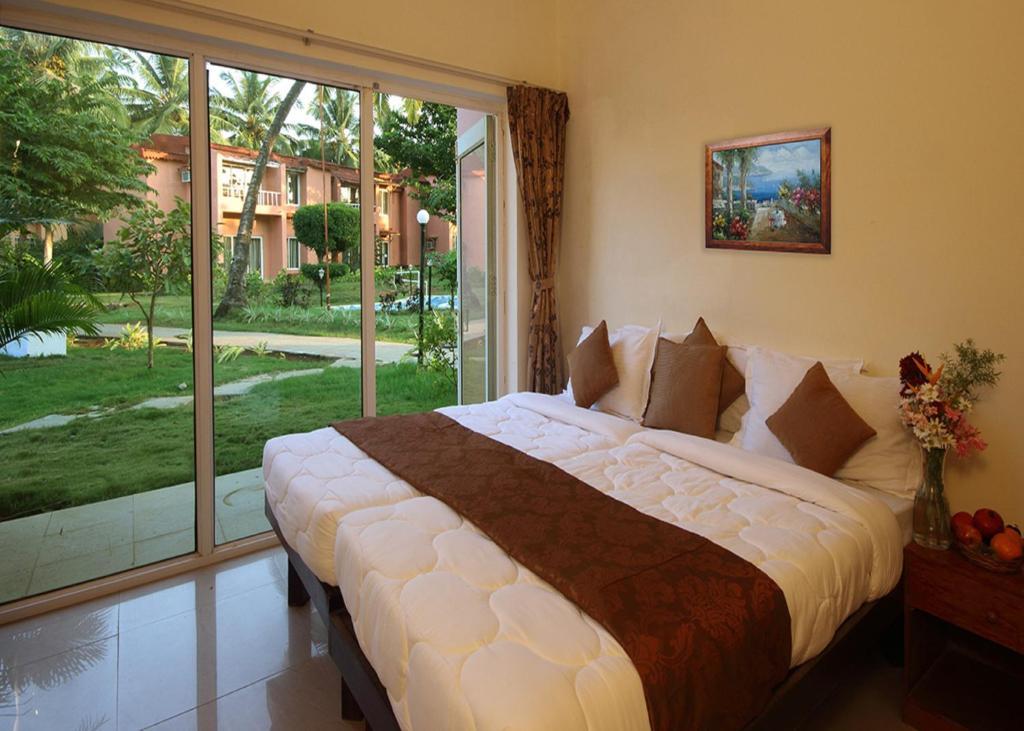 The Byke Old Anchor Beach Resort & Spa Cavelossim Esterno foto