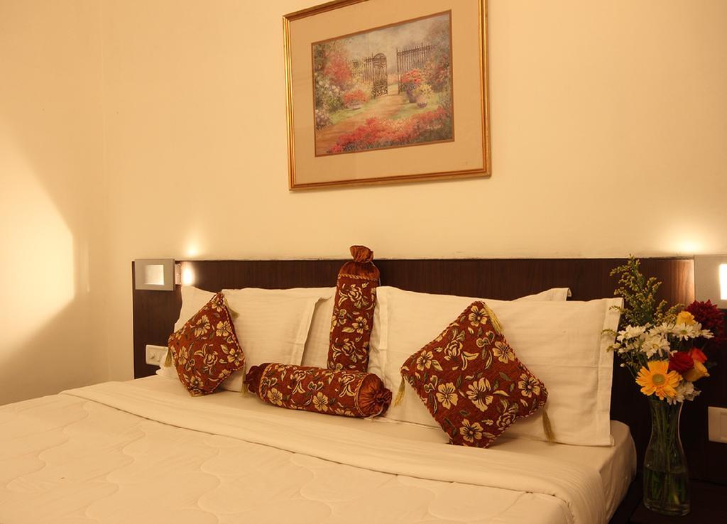The Byke Old Anchor Beach Resort & Spa Cavelossim Esterno foto